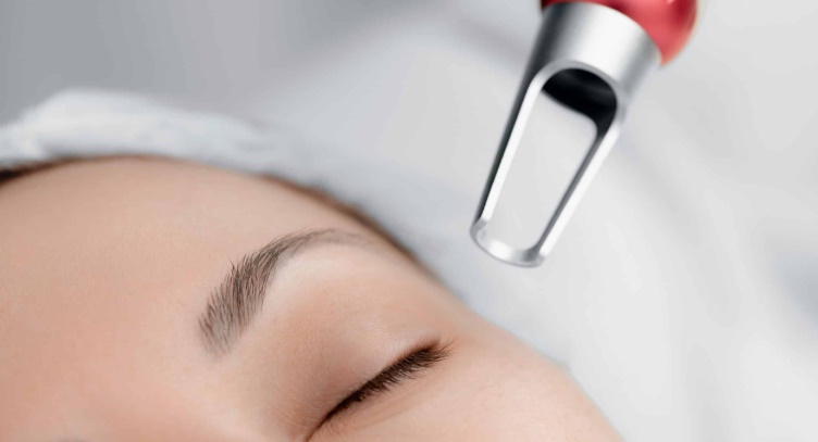 Pico laser treatment pigmentation melasma glass skin toning Seoul Korea Gangnam